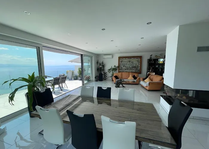 White Pearl Diamond Opatija, Luxury Villa, Meerblick, Beheizter Pool